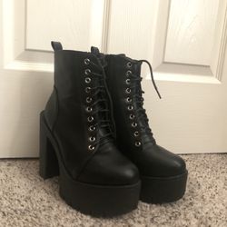Black High Heel Boots Used Only Ones!