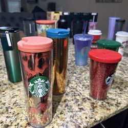 Vasos Nuevos De Colección STARBUCKS tengo Una Extensa Variedad De COLORES ,TAMAŃOS Y DISEŃOS (OJO TODOS EN OFERTA)