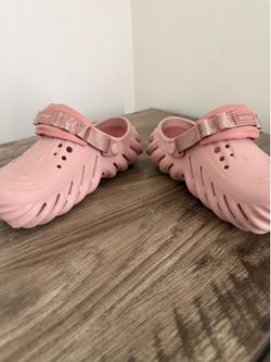 Crocs-Pink