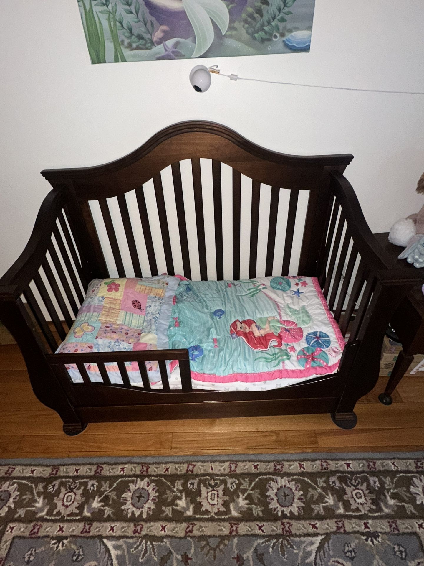 Baby crib