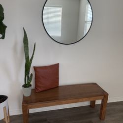 Entry Bench