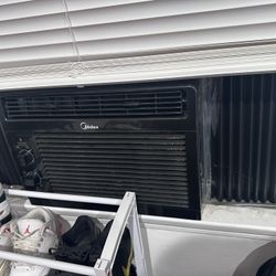 Window AC Unit