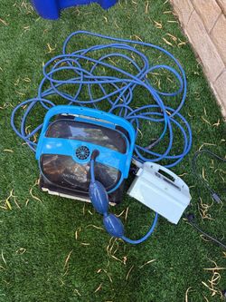 Pool vacuum electric