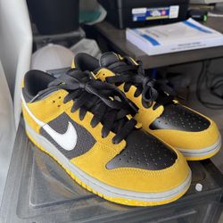 Size 9 - Nike Dunk Low CL Varsity Maize - DS *Rare