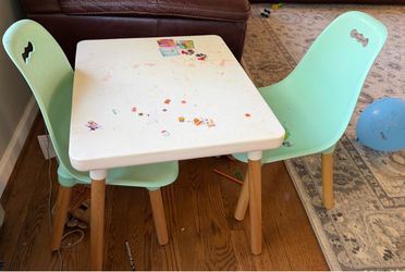 Free small art/activity table