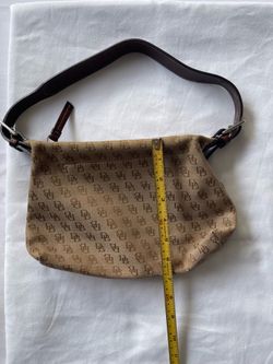 Dooney & Bourke small purse