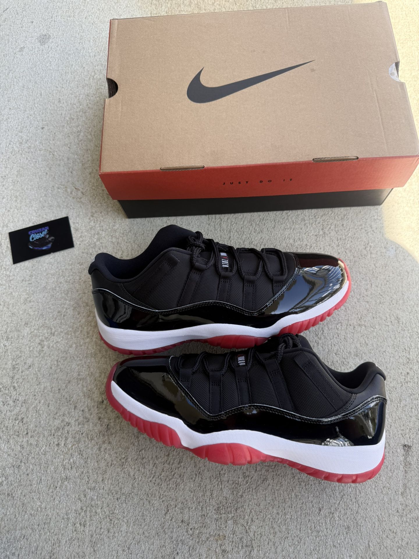 Jordan 11 Low Bred Sz 10.5