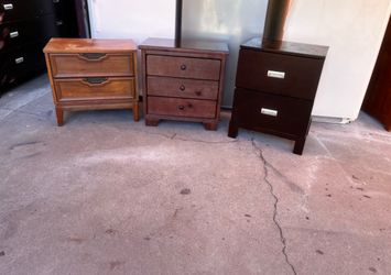 Vintage nightstand’s