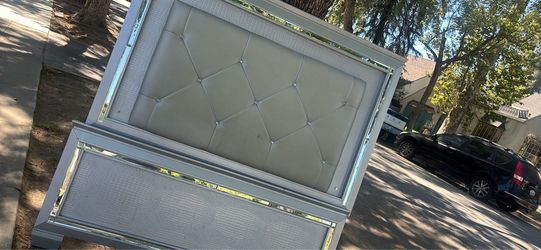 Queen size headboard & footboard