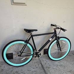 Sole Bicycles Fixed Gear/Single Speed Bicycle-Ready To Ride!