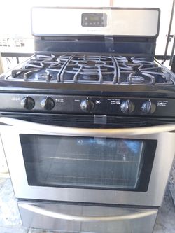 FRIGIDAIRE STOVE