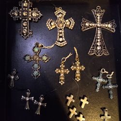 Cross Charms/Pendants