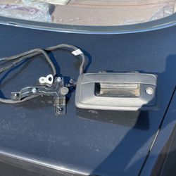Tailgate handle 2016 to 2018 Silverado/GMC