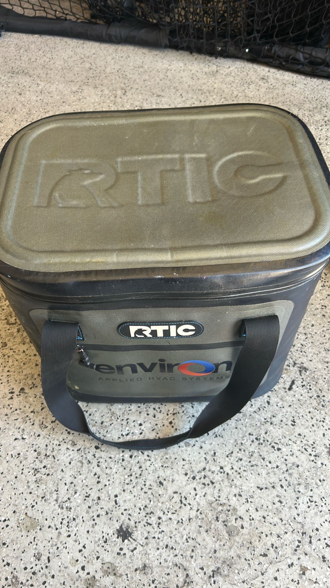 Rtic cooler 