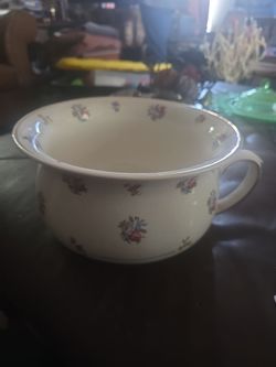 Vintage Porcelain Chamber Pot with Floral Pattern