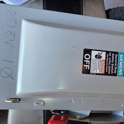 Siemens  60 Amp  240 V Panel