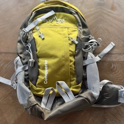 Olympia Outdoor Backpack in Excellent Condition