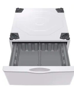 2 Samsung washer/dryer pedastools