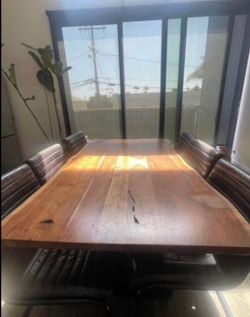 Dining table set