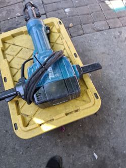 MAKITA AVT JACK HAMMER