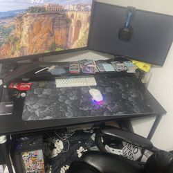 Gaming Pc Set Up Runs Great Just Sits Needs It Gone 