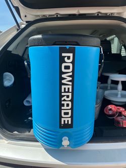 NEW IGLOO POWERADE 10G JUG