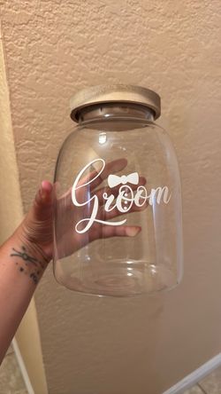 Glass jar