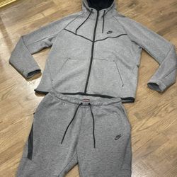 Nike Tech Fleece Outfit Grey / Black Hoody Joggers 
