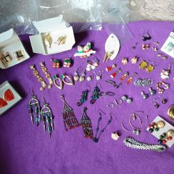 Jewelry Lot Located In Blasdell 