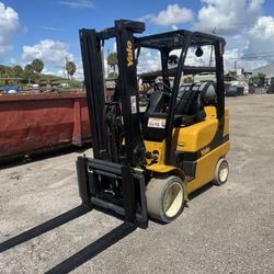 Yale Forklift GLC060VX 5,000 Lbs. Capacity 