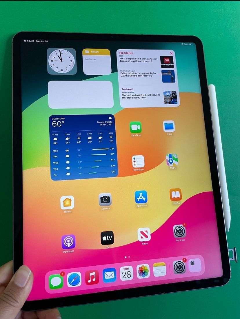 256GB Apple IPad Pro 12.9” 6th Generation (2022 Model / M2 chip