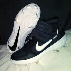 Nike baseball cleats Men's 9.5