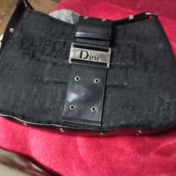 Dior purse 
