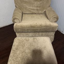 Rocking chair with ottoman foot rest