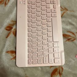 Bluetooth Keyboard 