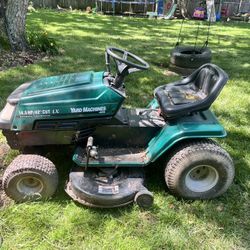Hydrostatic Riding Lawn mower