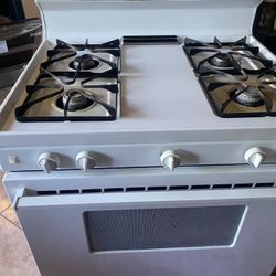 GAS STOVE