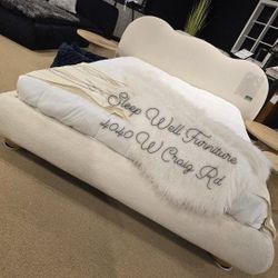 ✨️ King, Cal King, Queen Bed Frame ✨️ Furniture Sectionals, Bedrooms, Dining Avail 