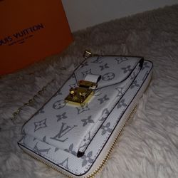 CROSSBODY WALLET NEW