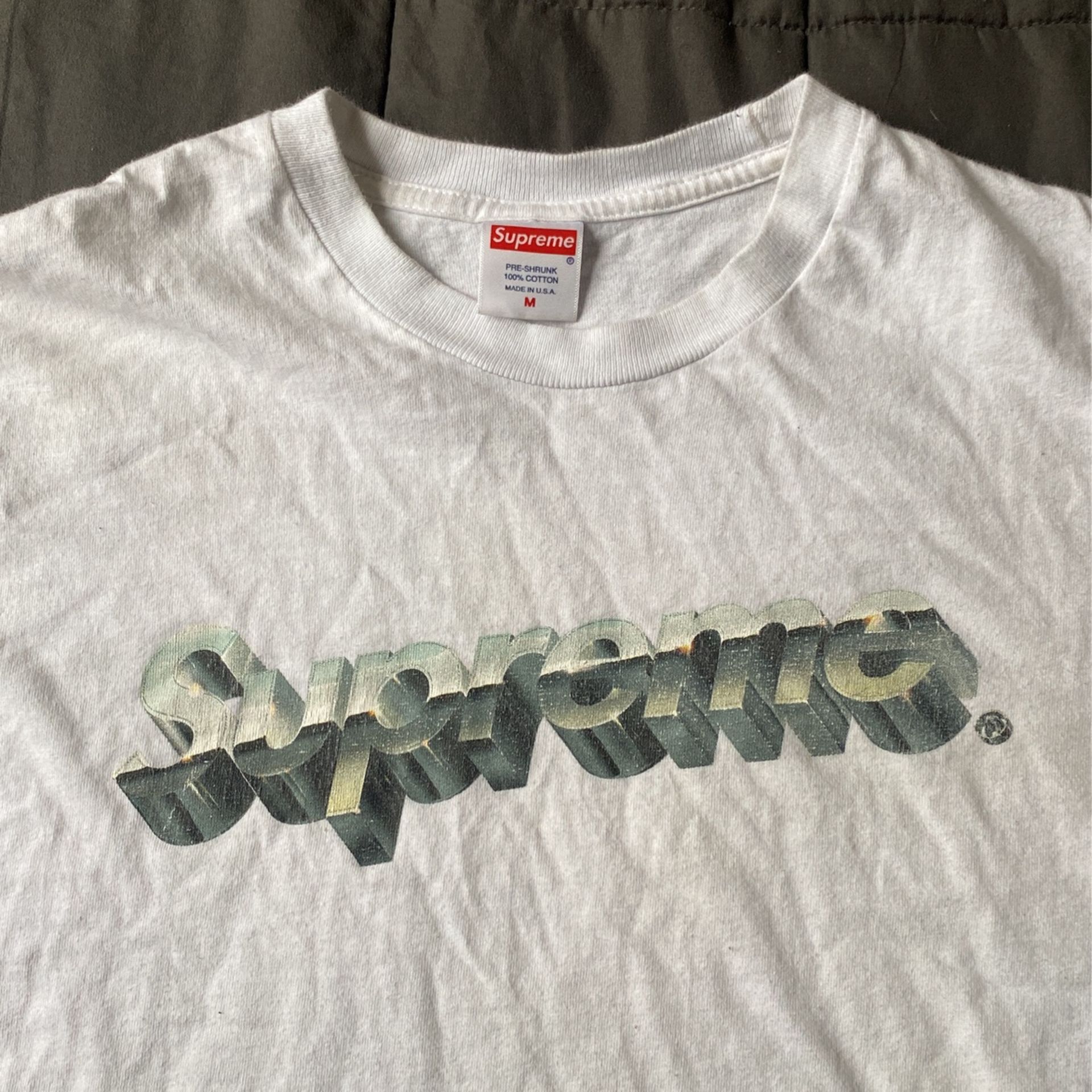Supreme tee