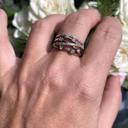 Yellow gold diamond five bands crossover ring