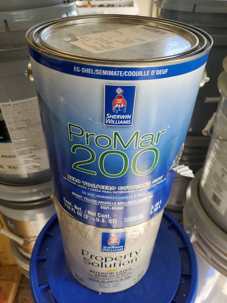 Paint Sherwin Williams Pro Mar 200 Satin Eggshell SW 6699 Crispy Gold