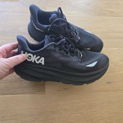 Womens Hoka Size 7b