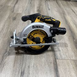 Dewalt Saw 6 1/2 Tool Only 