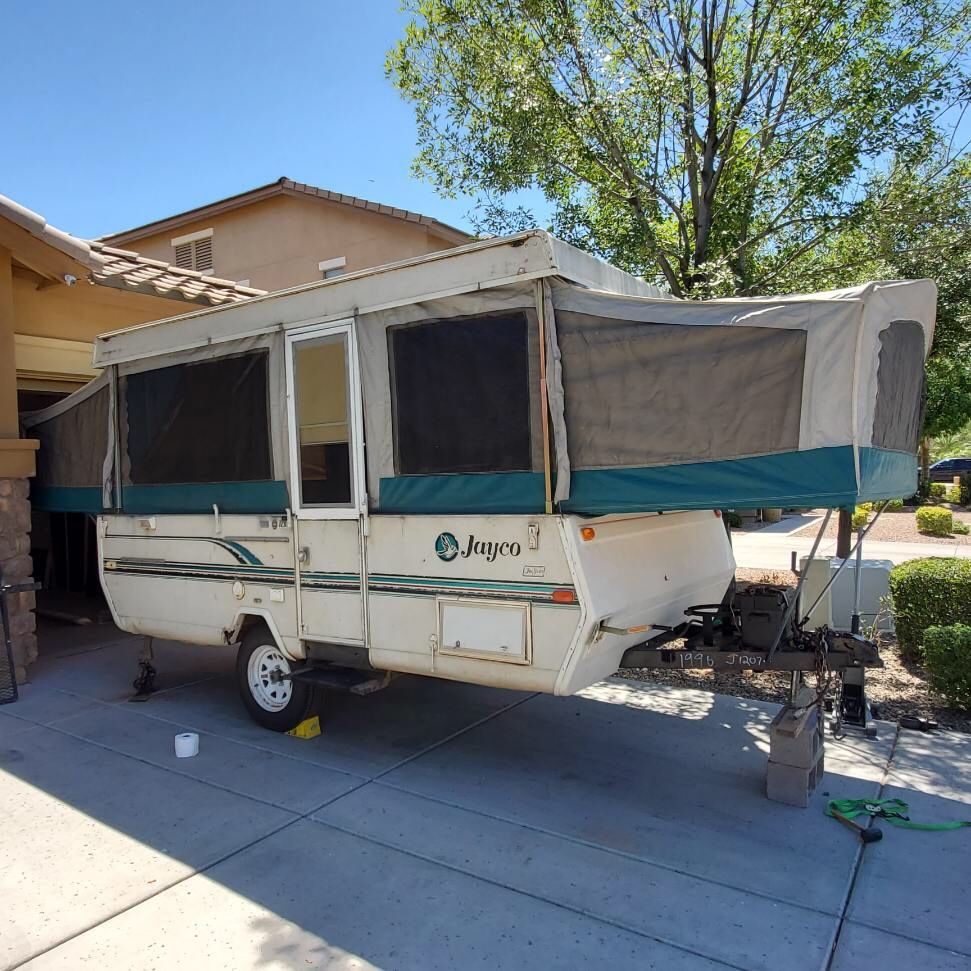 1996 Jayco J1207 popup camper trailer