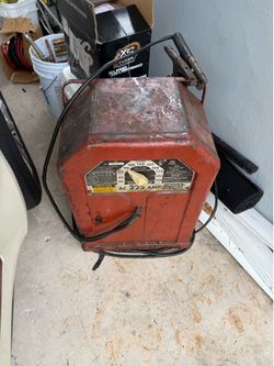 Welding machine with the gun.