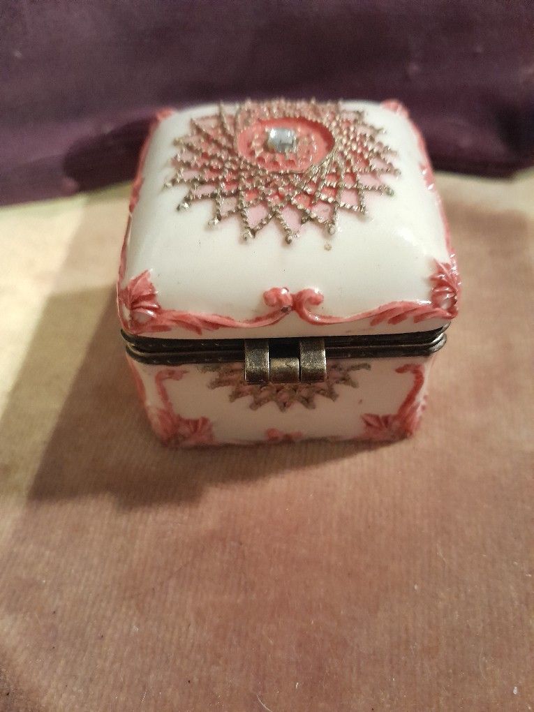 Vintage Trinket Box