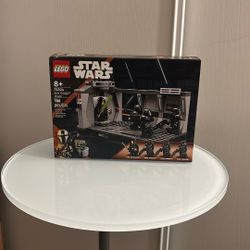 LEGO Starwars Darktrooper Attack Set # 75324