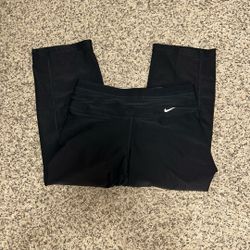 nike capri leggings, S