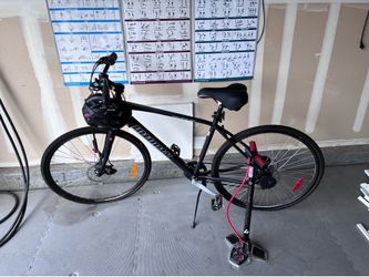 Costco Infinity Boss Three Disc Hybrid Bike – Complete Starter Bundle (Helmet & Pump Included)